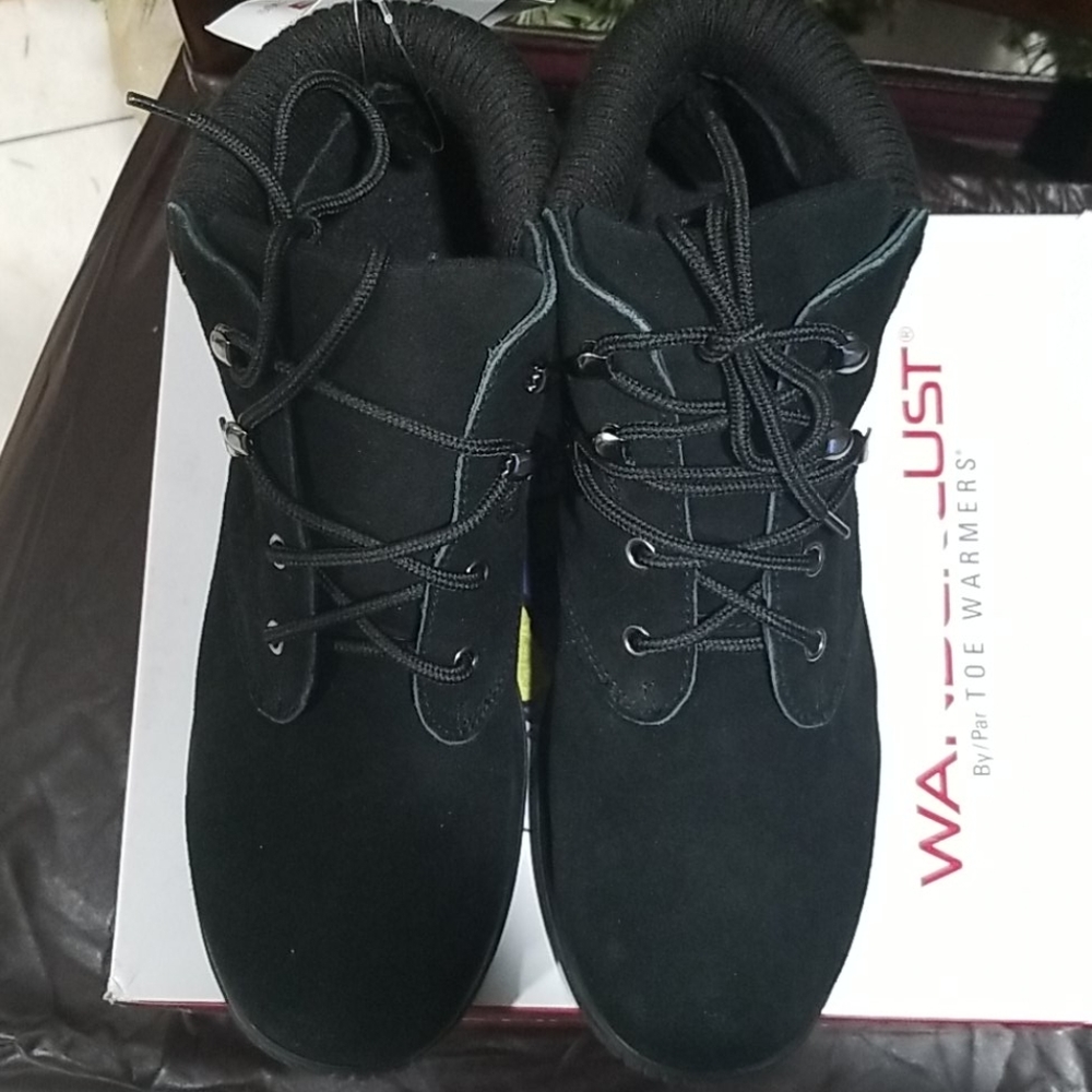 BRAND NEW Wanderlust Boots